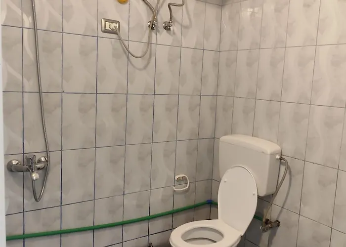 아파트 Osho 1 티라나